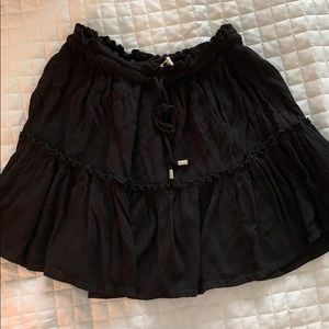 Black skirt